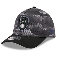Men's New Era Black Milwaukee Brewers Camo 39THIRTY A-Frame Flex Hat