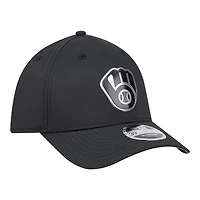 Men's New Era  Black Milwaukee Brewers Metallic 39THIRTY M-Crown Flex Hat