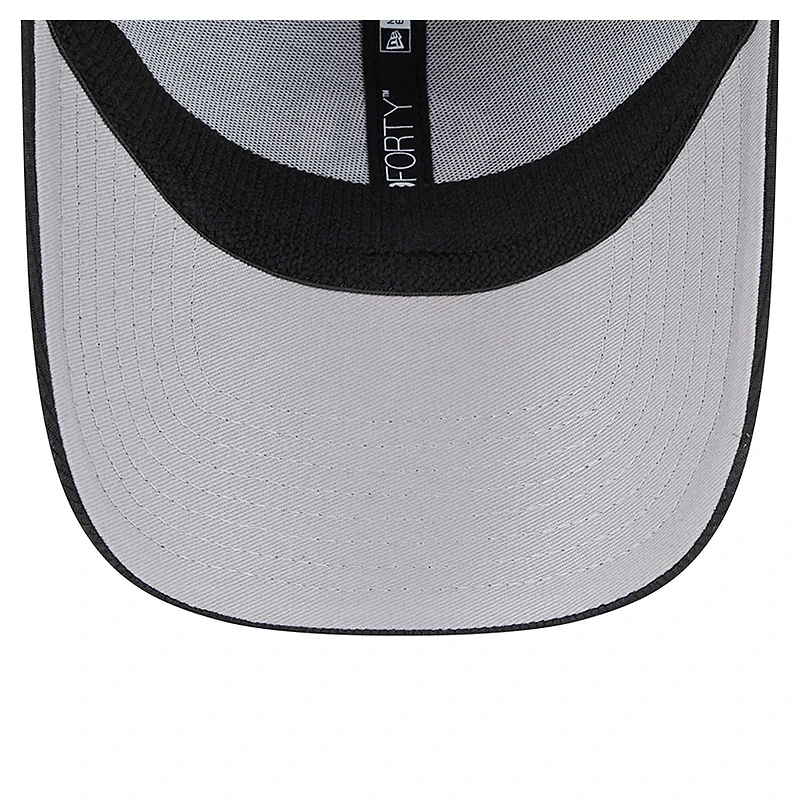 Men's New Era Black Milwaukee Brewers Pivot 9FORTY Adjustable Hat