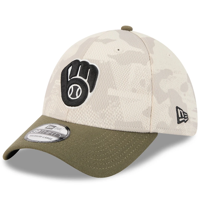 Men's New Era Light Beige/Olive Milwaukee Brewers 2025 Armed Forces Day 39THIRTY Flex Hat