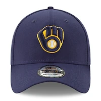 Casquette New Era 39THIRTY Flex bleu marine pour homme, écusson latéral des Milwaukee Brewers, édition 2025 de la MLB