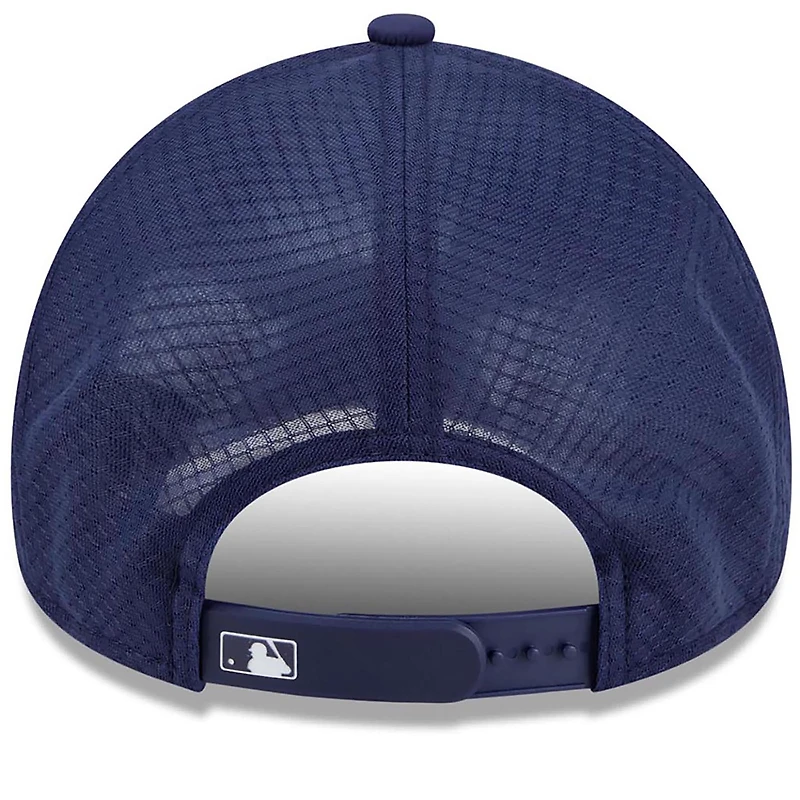 Casquette ajustable New Era Apex 9FORTY pour homme, bleu marine, Milwaukee Brewers, saison 2026, modèle alternatif d'entraînement.
