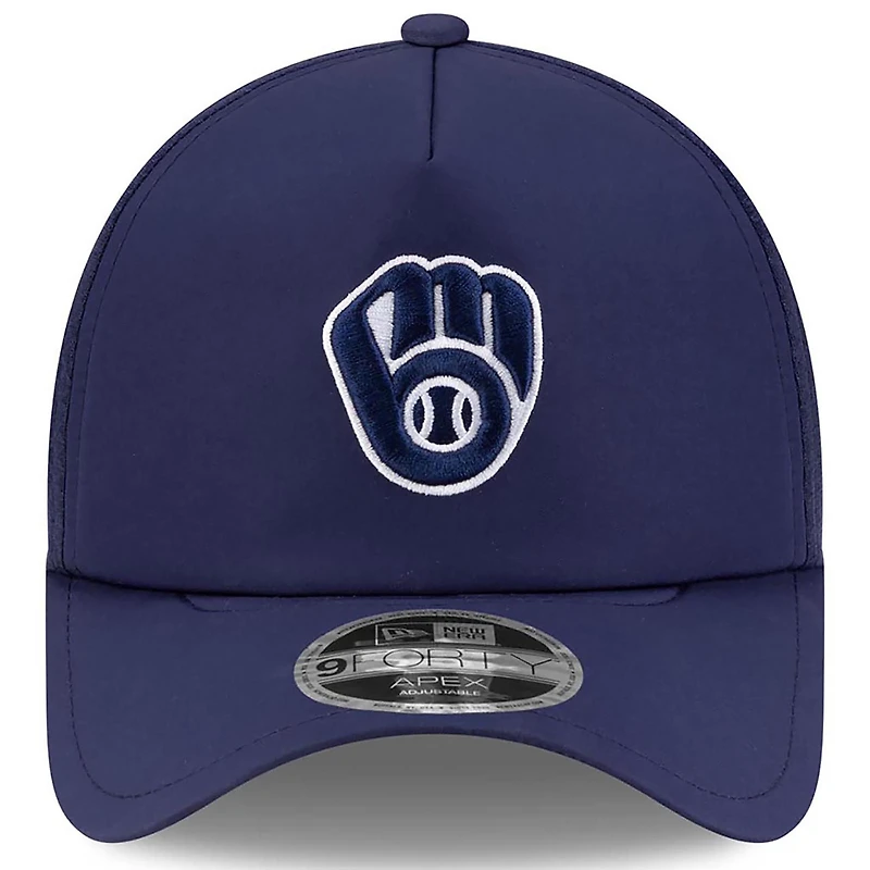 Men's New Era Navy Milwaukee Brewers 2026 Batting Practice Apex 9FORTY Adjustable Trucker Hat