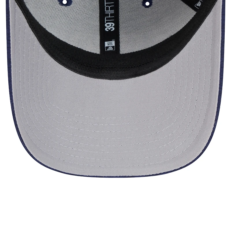 Men's New Era Navy Milwaukee Brewers Tech 39THIRTY Flex Hat