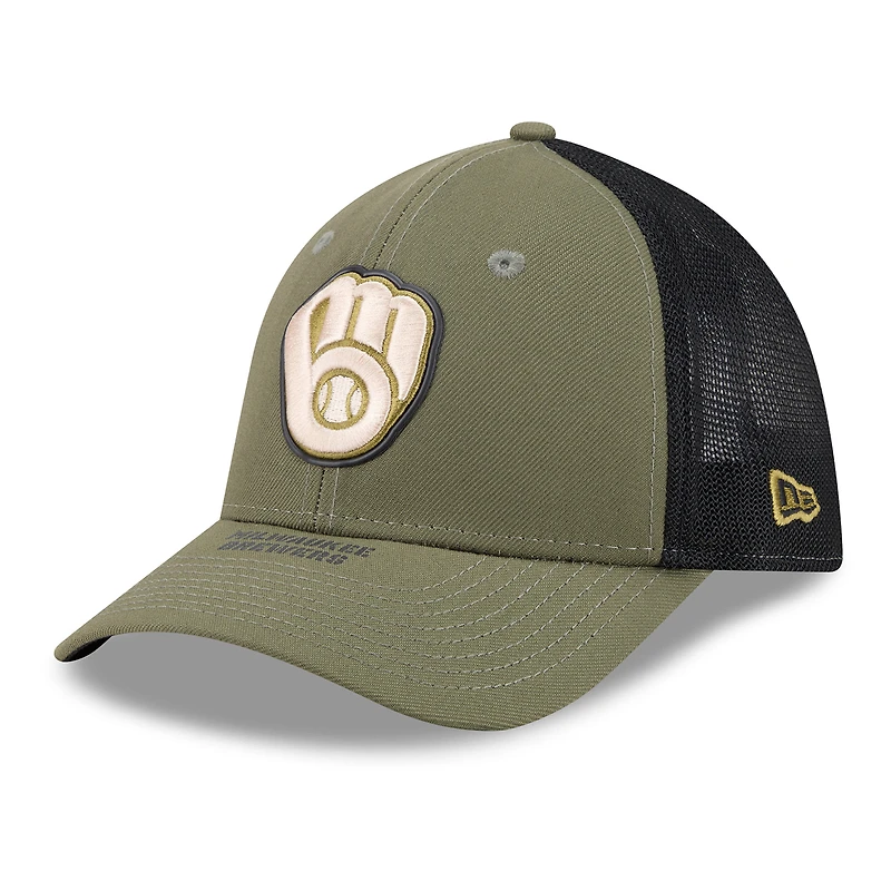 Casquette New Era Olive Milwaukee Brewers 2026 Journée des forces armées 39THIRTY M-Crown Flex pour homme