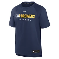 T-shirt Nike bleu marine pour homme, collection authentique des Milwaukee Brewers, raglan Dri-FIT d'avant-match