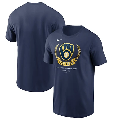 T-shirt True Brew Hometown des Milwaukee Brewers Nike bleu marine pour homme