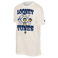 T-shirt unisexe New Era crème Milwaukee Brewers Looney Tunes