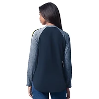 T-shirt à manches longues et col en V G-III 4Her par Carl Banks pour femme, bleu marine, motif Top Dog des Milwaukee Brewers.