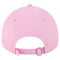 Casquette ajustable 9TWENTY rose New Era pour femme, fête des mères, des Brewers de Milwaukee