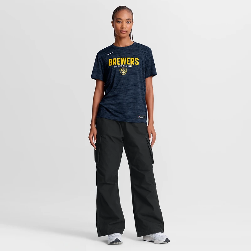 T-shirt Nike Velocity Dri-FIT pour femme, collection authentique Milwaukee Brewers, bleu marine