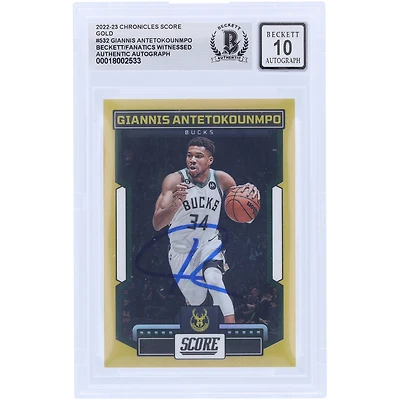 Giannis Antetokounmpo Milwaukee Bucks Autographié 2022-23 Panini Chronicles Score Gold #532 #1/10 Beckett Fanatics Witnessed Authenticated 10 Card