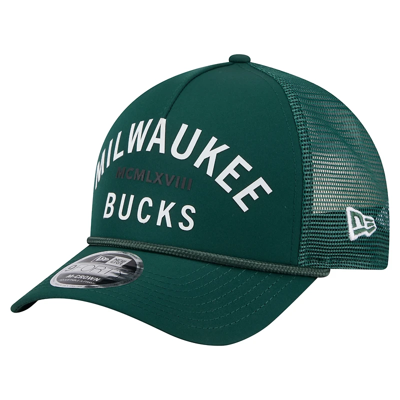 Men's New Era  Hunter Green Milwaukee Bucks Minimalist 9FORTY M-Crown Adjustable Hat