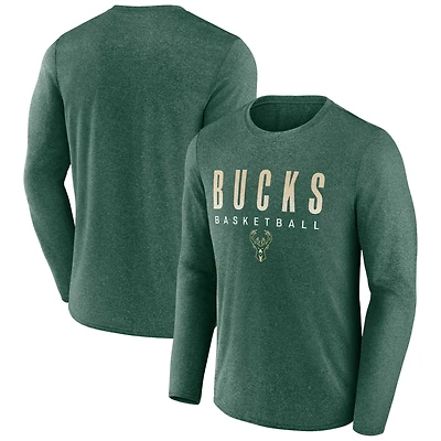T-shirt à manches longues pour hommes Fanatics Heathered Hunter Green Milwaukee Bucks Where Legends Play Iconic Practice