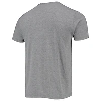 T-shirt à trois mélanges Caricature Milwaukee Bucks Hommage Giannis Antetokounmpo gris chiné pour homme