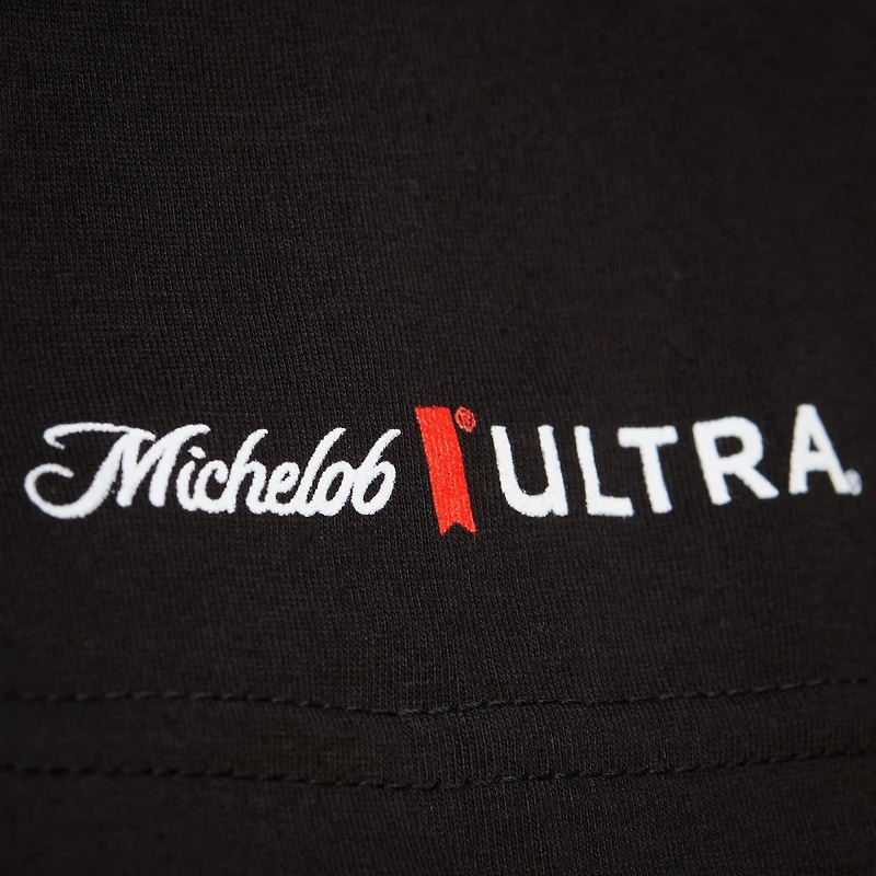 T-shirt noir Mitchell & Ness Milwaukee Bucks NBA x Michelob Ultra Rewind II pour homme