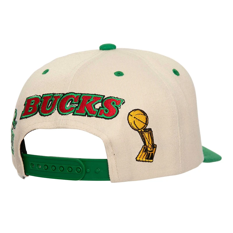 Casquette Snapback définie Milwaukee Bucks 2x NBA Champions Soul Legacy Defined crème/vert Mitchell & Ness pour hommes