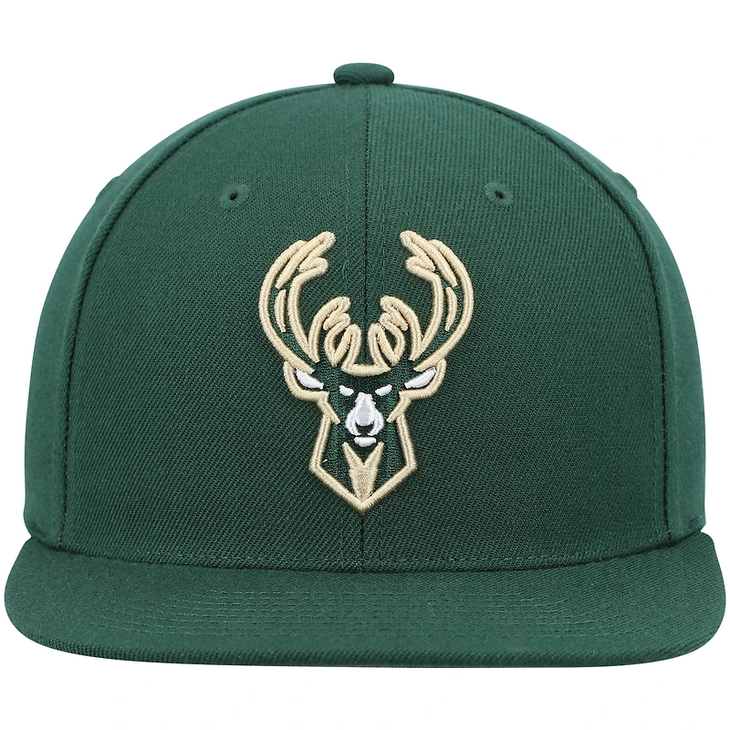 Men's Mitchell & Ness Hunter Green Milwaukee Bucks Ground 2.0 Snapback Hat