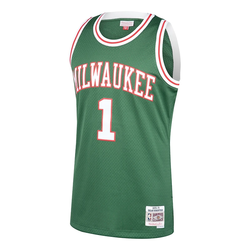 Men's Mitchell & Ness Oscar Robertson Green Milwaukee Bucks 1970/71 Hardwood Classics Swingman Jersey