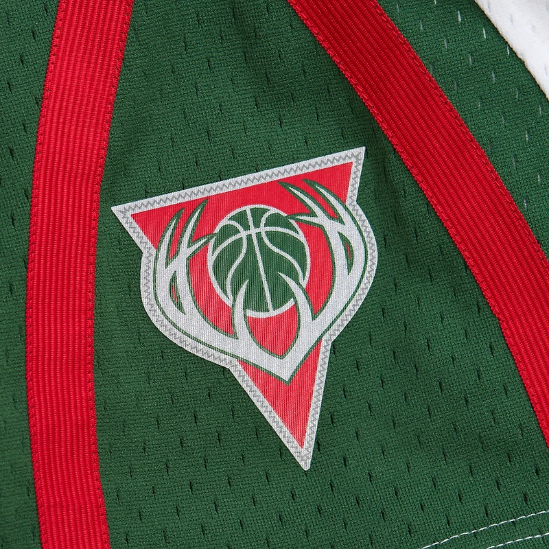 Short Swingman blanc Mitchell & Ness pour homme des Milwaukee Bucks 2013/14