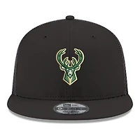 Casquette snapback New Era 9FIFTY noire pour homme, logo Milwaukee Bucks Core, maille.