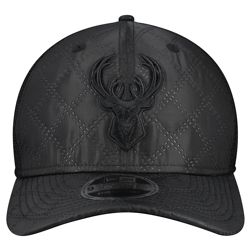 Casquette ajustable matelassée noire Milwaukee Bucks 9SEVENTY de New Era pour homme