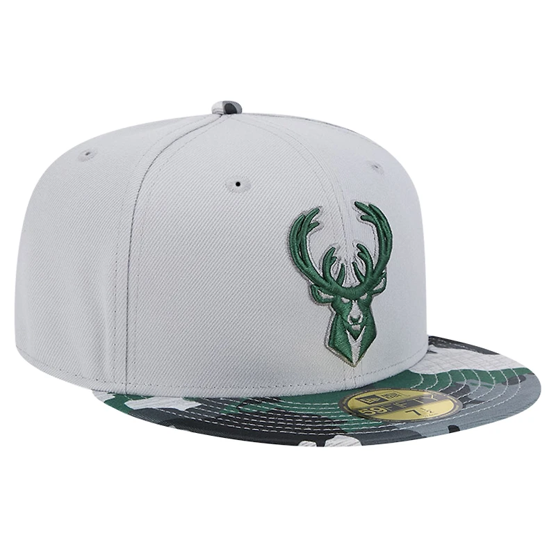 Casquette ajustée 59FIFTY à visière camouflage Active Color Milwaukee Bucks New Era pour hommes, grise