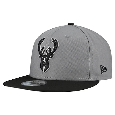 Casquette snapback New Era 9FIFTY bicolore grise orage avec logo principal des Milwaukee Bucks