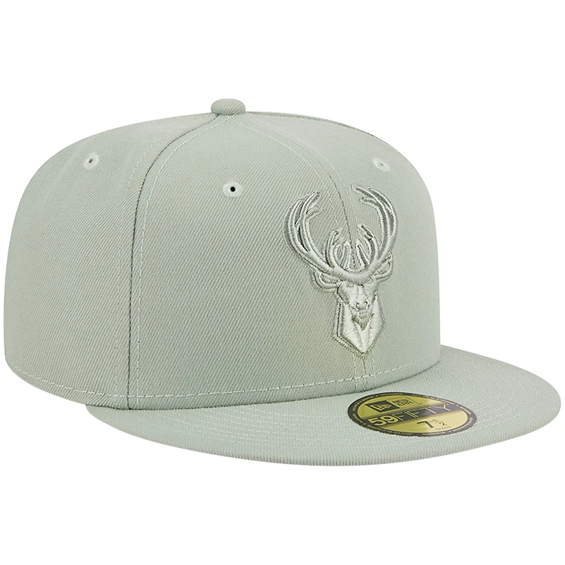 Men's New Era Green Milwaukee Bucks Color Pack 59FIFTY Fitted Hat
