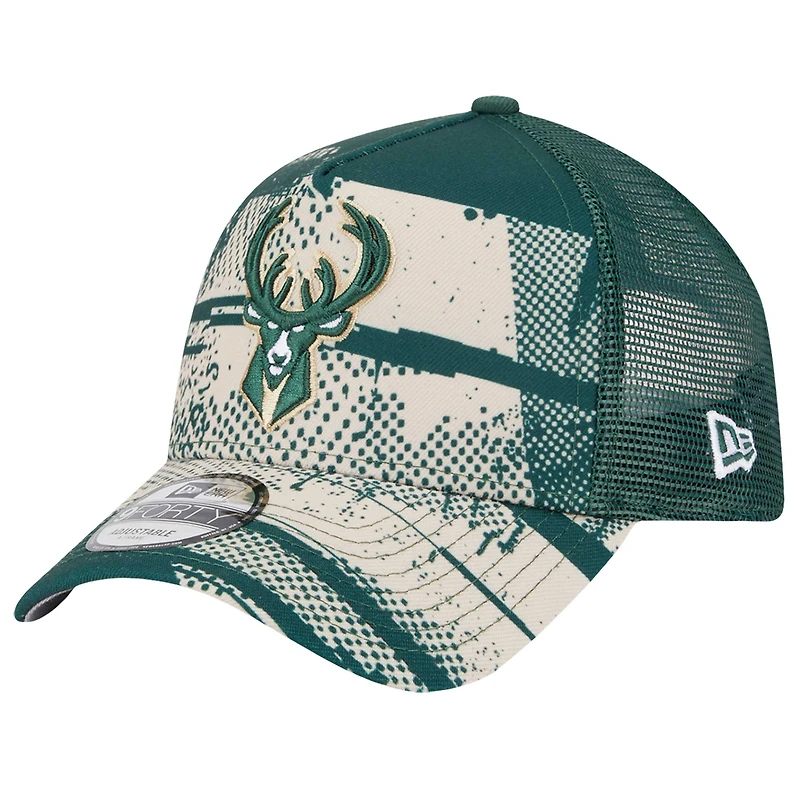 Casquette ajustable Milwaukee Bucks Tip Off A-Frame Trucker 9FORTY de New Era pour homme, vert chasseur/crème