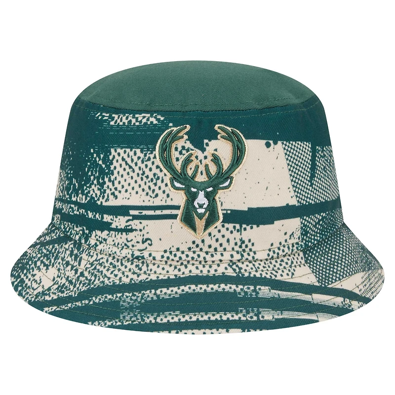 Chapeau Bob Milwaukee Bucks Tip-Off de New Era pour homme, vert chasseur/crème
