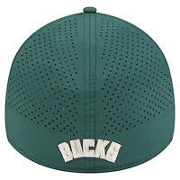 Casquette New Era Hunter Green Milwaukee Bucks Featherweight Poly Rope Flex 39Thirty pour homme