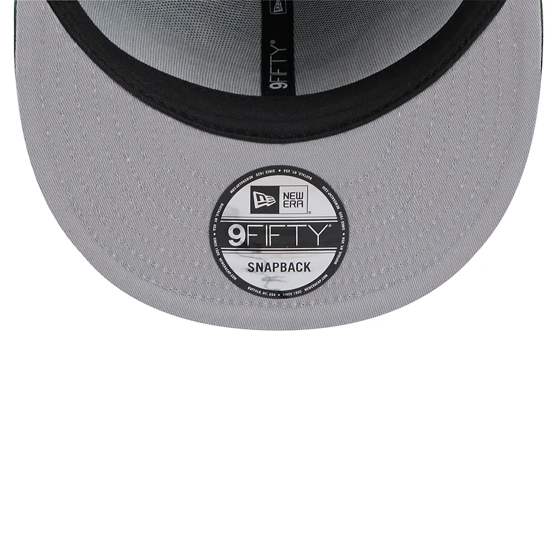 Men's New Era Hunter Green Milwaukee Bucks Throwback Display Corduroy 9FIFTY Snapback Hat