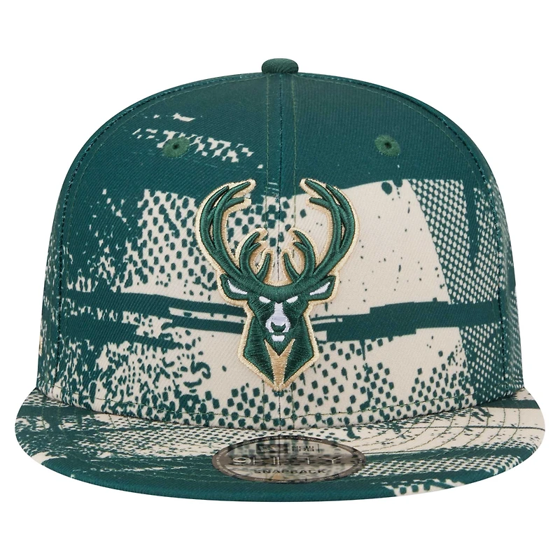 Men's New Era Hunter Green Milwaukee Bucks Tip-Off 9FIFTY Snapback Hat