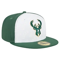 Men's New Era  White/Hunter Green Milwaukee Bucks Repeat 59Fifty Fitted Hat