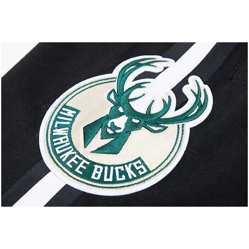 Short en chenille classique Milwaukee Bucks Pro Standard noir pour homme