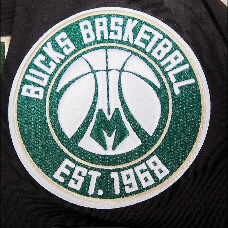 Men's Pro Standard Black Milwaukee Bucks Classic Chenille - T-Shirt
