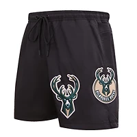 Short tissé Classics Milwaukee Bucks Pro Standard noir pour homme