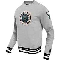 Sweat-shirt à capuche avec emblème Pro Standard gris chiné des Milwaukee Bucks pour hommes