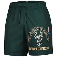 Short Pro Standard Hunter Green pour homme avec code régional Milwaukee Bucks