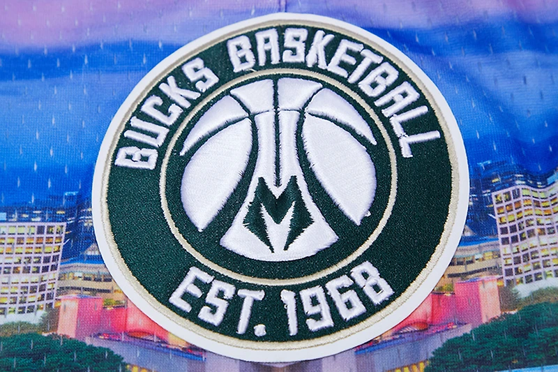 Short Pro Standard pour homme Milwaukee Bucks Cityscape