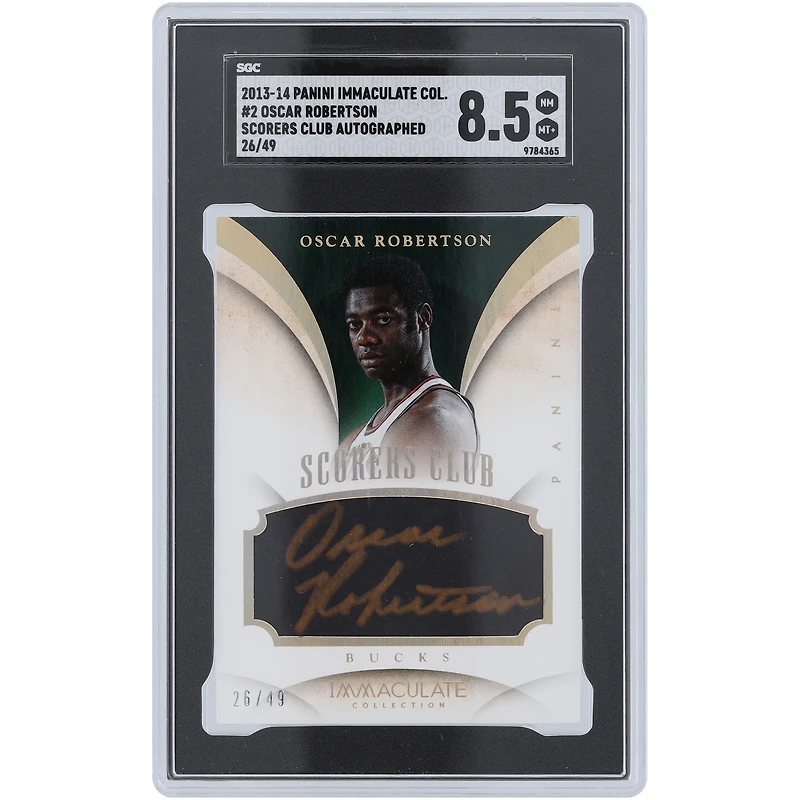 Carte Panini Immaculate Collection 2013-14 autographiée Oscar Robertson Milwaukee Bucks #2 #26/49 SGC authentifiée 8.5