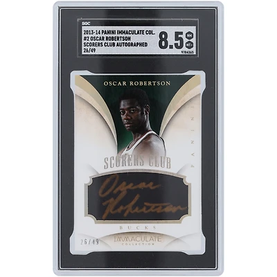 Carte Panini Immaculate Collection 2013-14 autographiée Oscar Robertson Milwaukee Bucks #2 #26/49 SGC authentifiée 8.5