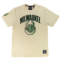 T-shirt unisexe NBA x Two Hype Crème Milwaukee Bucks Culture & Hoops