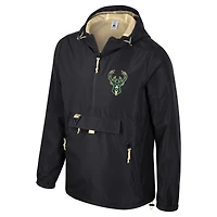 Veste à capuche unisexe Stadium Essentials noire Milwaukee Bucks Compete quart de zip