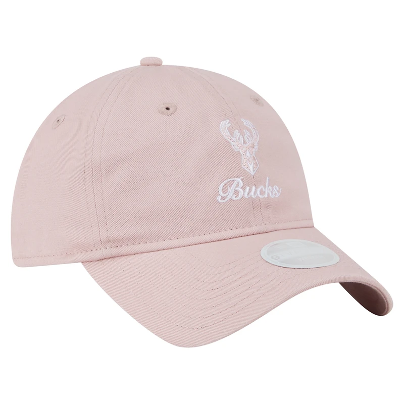 Casquette ajustable New Era rose Milwaukee Bucks Gameday Preppy 9Twenty pour femme