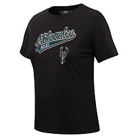 T-shirt noir Pro Standard pour femmes des Milwaukee Bucks Script Boyfriend