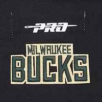 T-shirt noir Pro Standard pour femmes des Milwaukee Bucks Script Boyfriend
