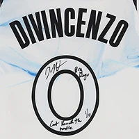 Maillot Swingman Nike City Edition 2024-25 blanc dédicacé par Donte DiVincenzo des Minnesota Timberwolves avec inscriptions « Big Ragu » et « Can't Knock the Hustle