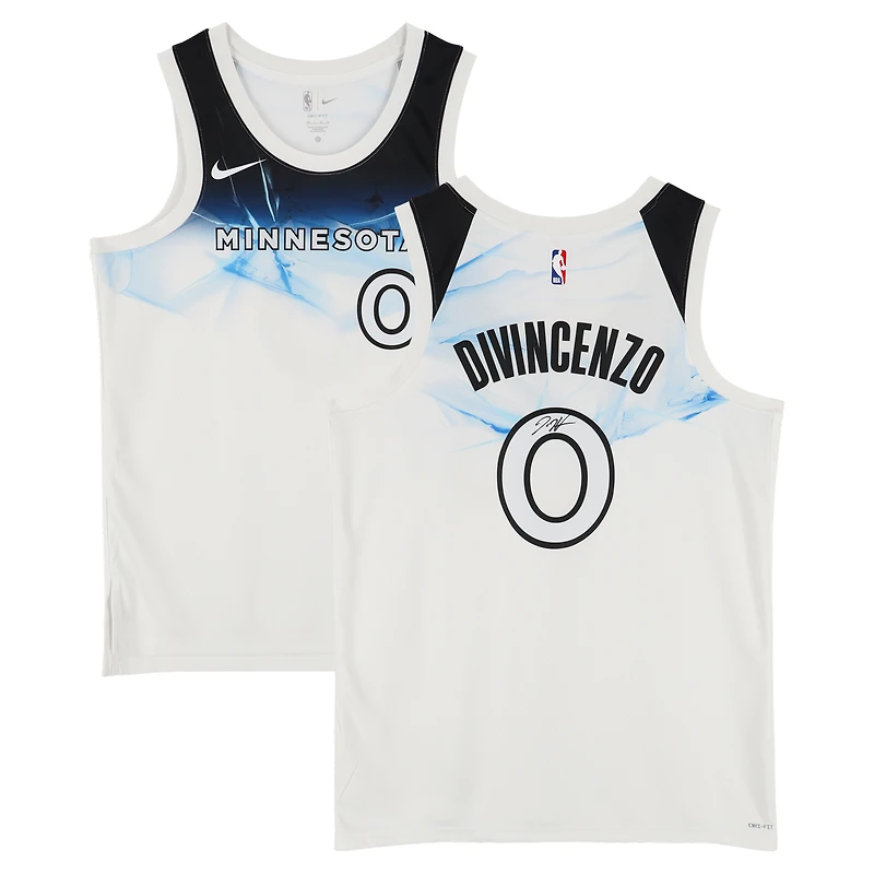 Maillot Swingman Nike City Edition 2024-25 blanc dédicacé par Donte DiVincenzo des Minnesota Timberwolves